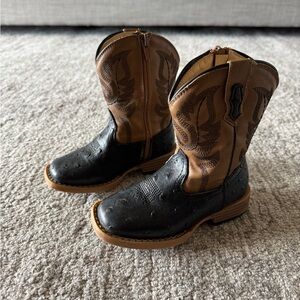 Boys size 8 Roper boots